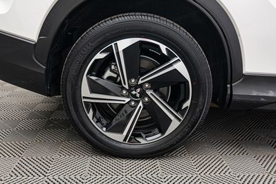 Mitsubishi Eclipse Cross 2.4 PHEV Intense