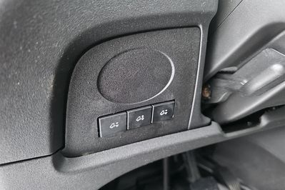 Iveco Daily 70C18A8 Kontener 15EP + Winda HI-MATIC