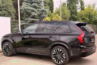 Volvo XC90 T8 AWD Plug-In Hybrid Ultra Dark 7os