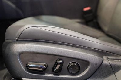 Lexus ES 300h F Sport Design