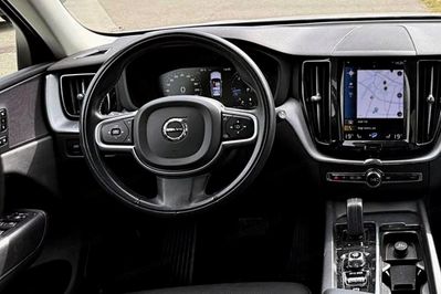 Volvo XC60 B4 D AWD Momentum Pro aut