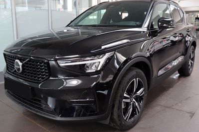 Volvo XC40 B3 Plus Dark