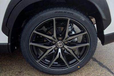 Toyota Corolla Cross GR Sport 2.0 Hybrid Dynamic Force AWD