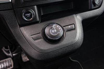 Toyota Proace Verso Long L2H1 AT