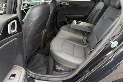 Kia Ceed 1.6 GDI PHEV L Business Line DCT