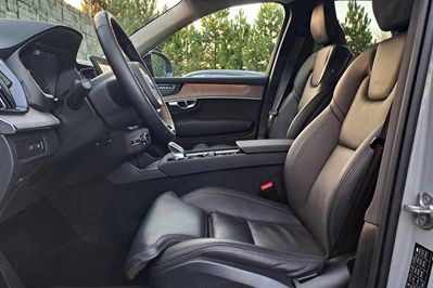 Volvo XC90 T8 AWD Plug-In Hybrid Ultra Dark 7os