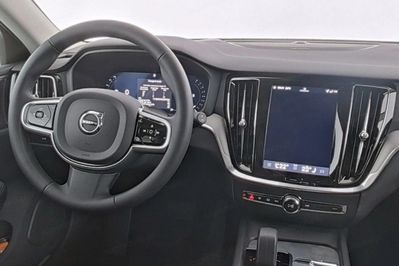 Volvo V60 B4 B Plus Dark aut