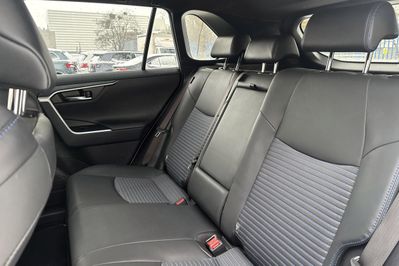 Toyota RAV4 Selection 2.5 Hybrid