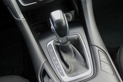Ford Mondeo 2.0 Hybrid Trend
