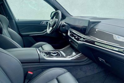 BMW X7 M60i xDrive
