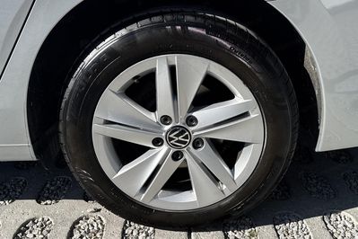 Volkswagen Golf Life 1.5 TSI EVO