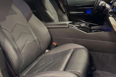 BMW Seria 5 550e xDrive M Sport