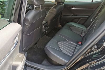 Toyota Camry 2.5 Hybrid Prestige Cvt