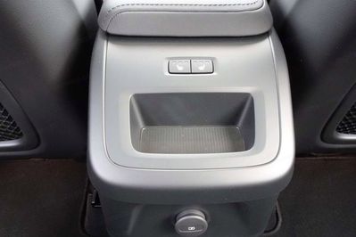 Volvo XC60 B5 AWD Ultra Dark