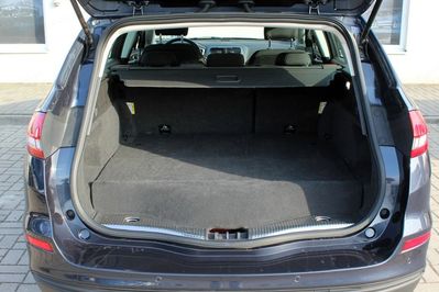 Ford Mondeo 2.0 Hybrid Trend