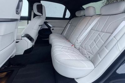 BMW Seria 7 740d xDrive M Sport