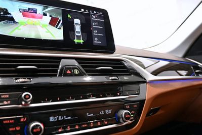 BMW Seria 5 518d mHEV Luxury Line aut
