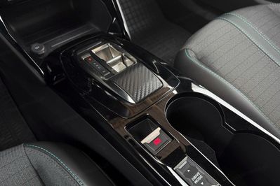 Peugeot 2008 1.2 PureTech Allure Pack S&S EAT8