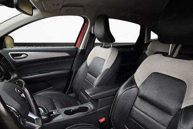 Renault Arkana 1.3 TCe Intens EDC