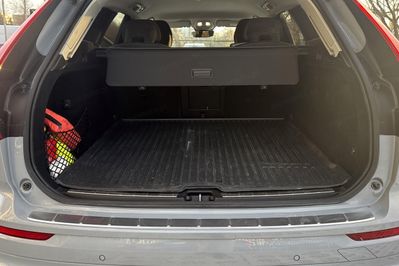 Volvo XC60 B5 B AWD Plus Dark