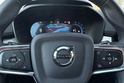 Volvo XC40 B3 Plus Dark aut