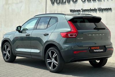 Volvo XC40 B3 Plus Dark