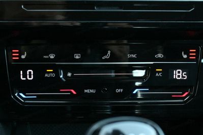 Volkswagen Passat 1.5 TSI EVO Elegance