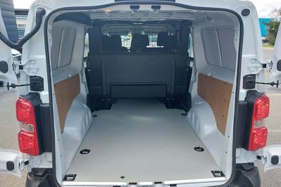 Peugeot Expert Long L2H1 Zabudowa Brygadowa Składana