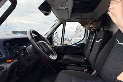 Iveco Daily 70C18 Plandeka + Winda