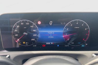 Mercedes CLA Shooting Brake 180 AMG Line