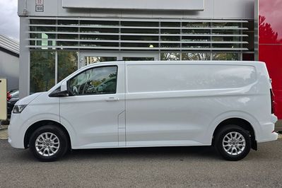 Volkswagen Transporter L2H1 8AT