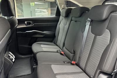 Kia Sorento 1.6 HEV M