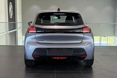 Peugeot 208 Edition e-DCS6 1.2 mHEV