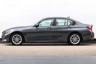 BMW Seria 3 318d Advantage aut