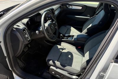 Volvo XC40 B3 Plus Dark