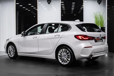BMW Seria 1 118i Advantage aut