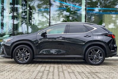Lexus NX 450h+ Prestige AWD