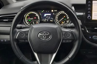 Toyota Camry 2.5 Hybrid Prestige