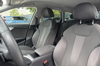 Audi A4 40 TFSI