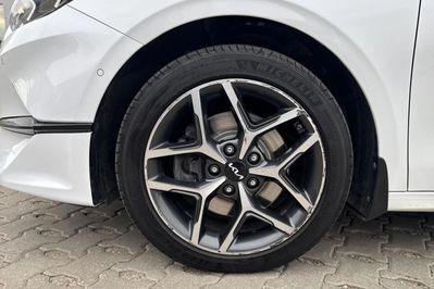 Kia Ceed 1.5 T-GDI L Business Line DCT