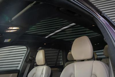Volvo XC90 T8 AWD Plug-In Hybrid Ultra Dark