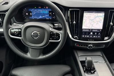 Volvo V60 B4 B Plus Dark aut