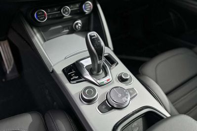 Alfa Romeo Stelvio 2.0 Turbo Veloce Q4
