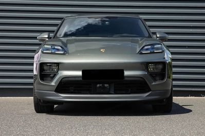 Porsche Macan 4