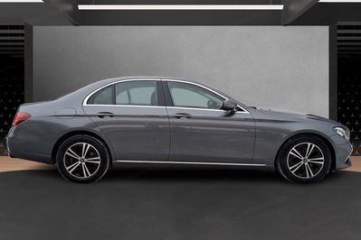 Mercedes E Klasa 220 d 4MATIC