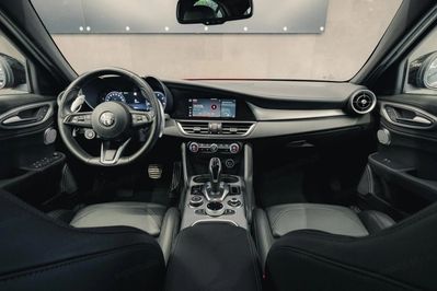 Alfa Romeo Giulia 2.0 Turbo Veloce Q4 aut