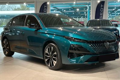 Peugeot 308 Allure S&S EAT8 1.5 BlueHDi