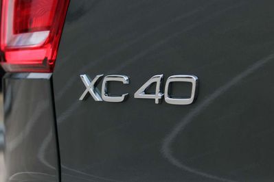 Volvo XC40 B3 Ultra Dark