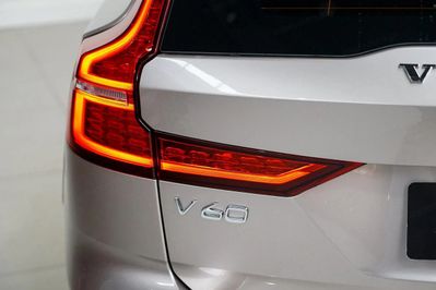 Volvo V60 Plus Dark
