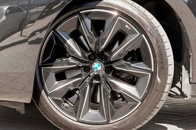 BMW Seria 7 740d xDrive M Sport